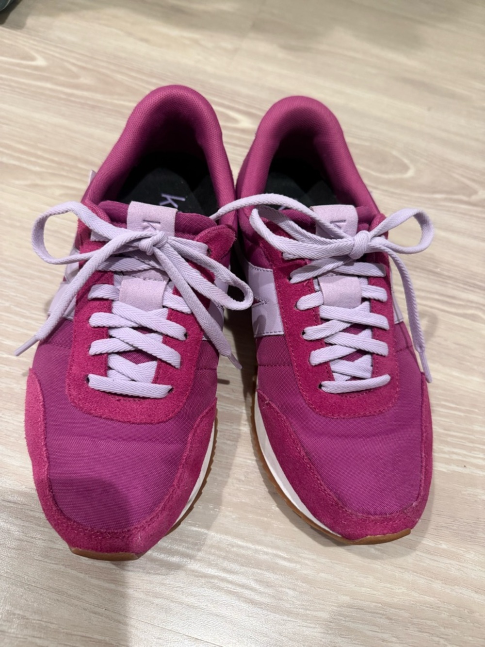 Women's Retro Runner Sneakers in Vibrant Pink - Kizik